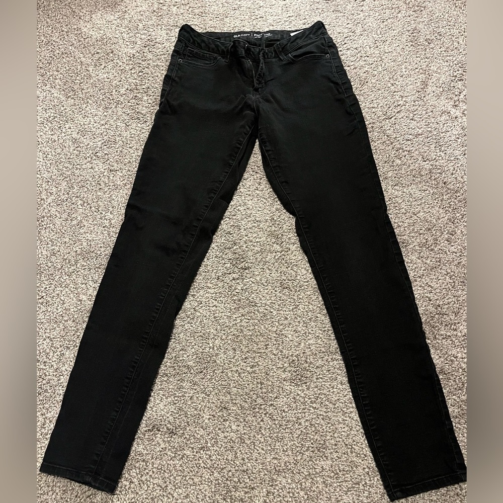 Old Navy Rockstar low rise jeans, size 10 long.